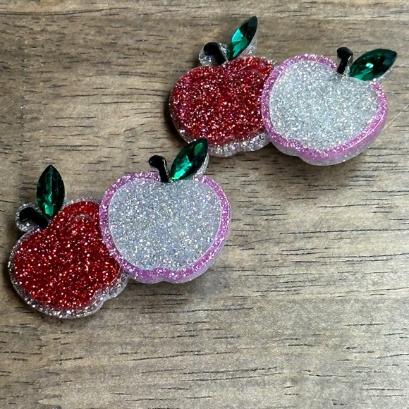 NEW Piper k Set of 2 Red/Silver Sweet Cherry Hair Clips - Picture 1 of 5